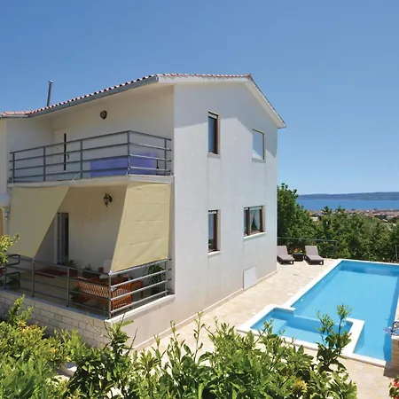 Cozy In Kastel Novi * Kaštel Novi